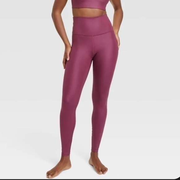 All in motion burgundy Shine Legging - Picture 1 of 10